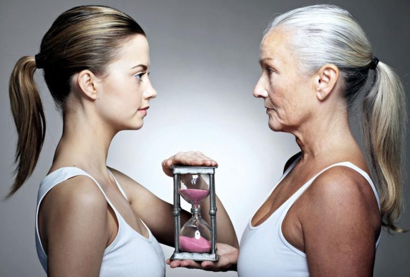 Lee más sobre el artículo Cómo envejece tu cara con la edad (más allá de las arrugas)